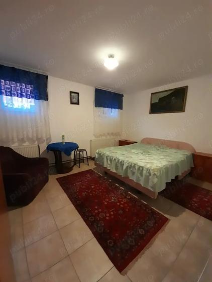Garsonieră decomandată în Central