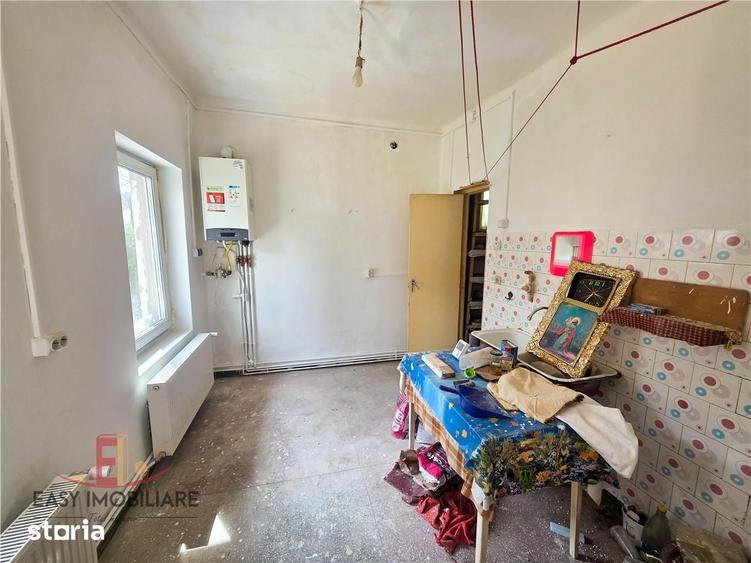 Casă cu 1 camere cu Teren 300 Mp în Budai