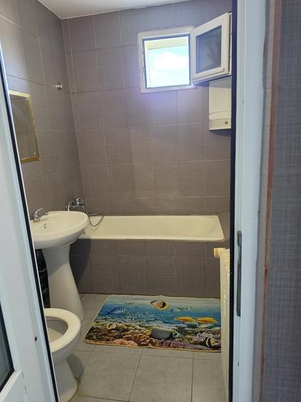 Apartament cu 2 camere semidecomandat în Titan