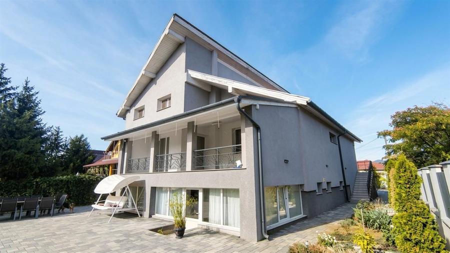 Casă cu 4 camere cu Teren 934 Mp în Sântandrei