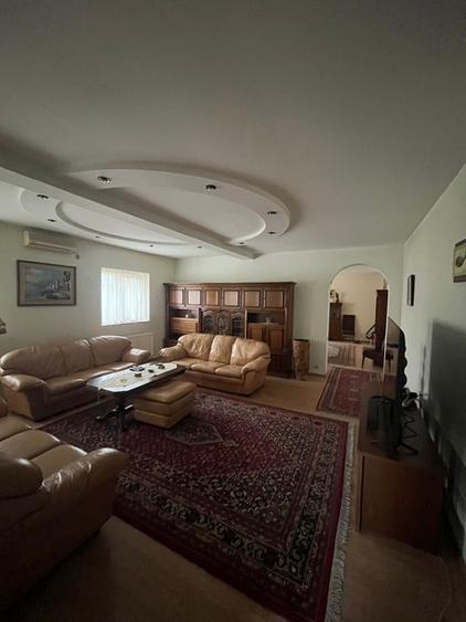 Apartament cu 5 camere decomandat, mobilat în Floreasca