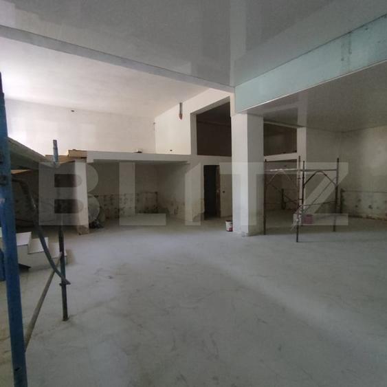Spațiu comercial, de 130 mp, în Rediu