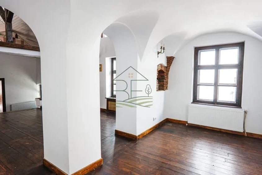 Spațiu comercial, de 240 mp, în Ultracentral