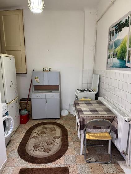 Garsonieră decomandată în Central