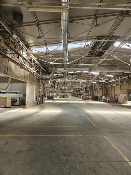 Spațiu industrial, de 16,000 mp, în Vest