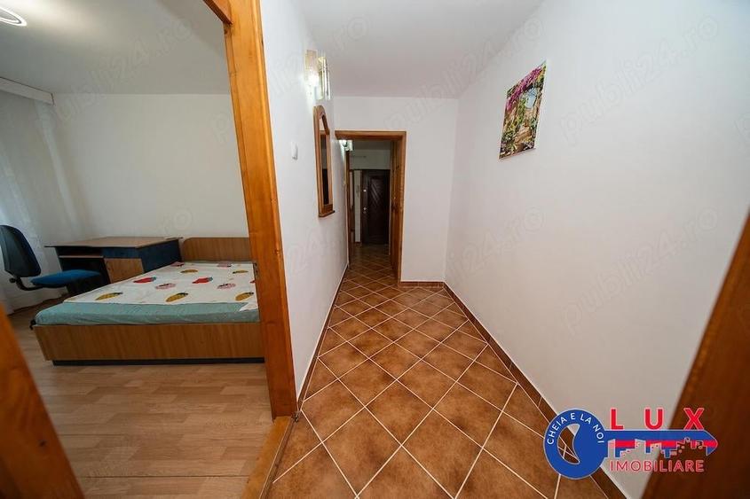 Apartament cu 3 camere decomandat în E3