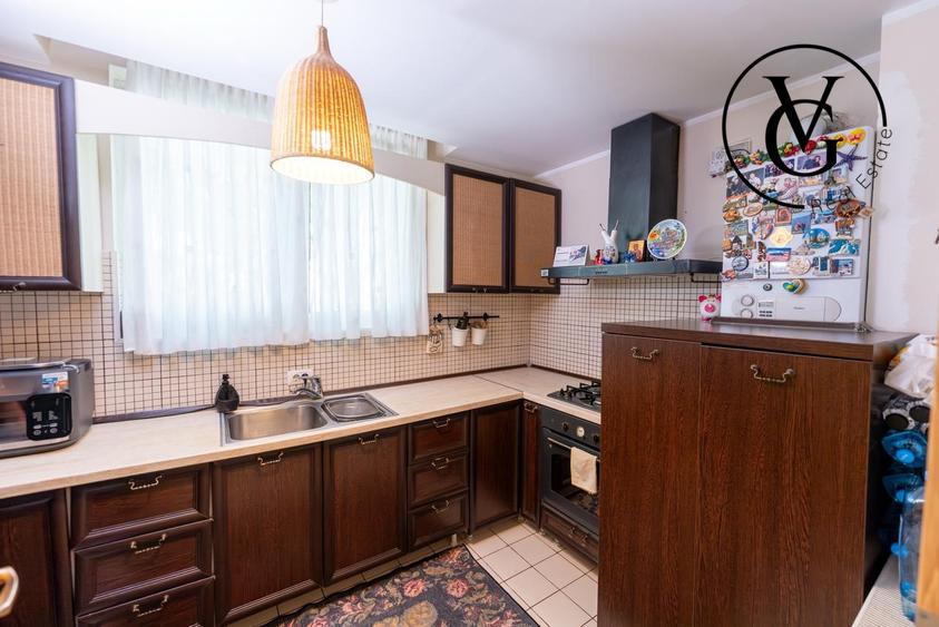Casă individuală cu 5 camere cu Teren 427 Mp în Corbeanca