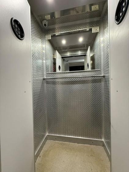 Apartament cu 3 camere decomandat în Rahova