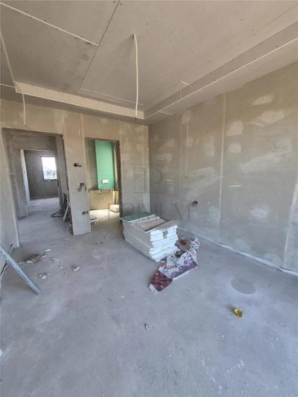 Duplex despartit - zona excelenta - - 16