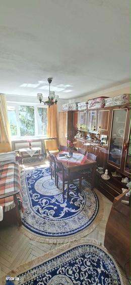 Apartament cu 3 camere decomandat în Orașul Vechi