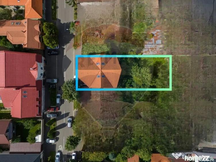 Casă cu 7 camere cu Teren 470 Mp în Gemenii