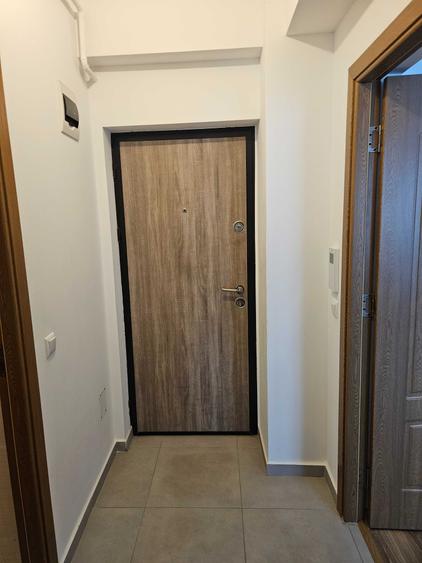 Garsonieră decomandată în Valea Adâncă