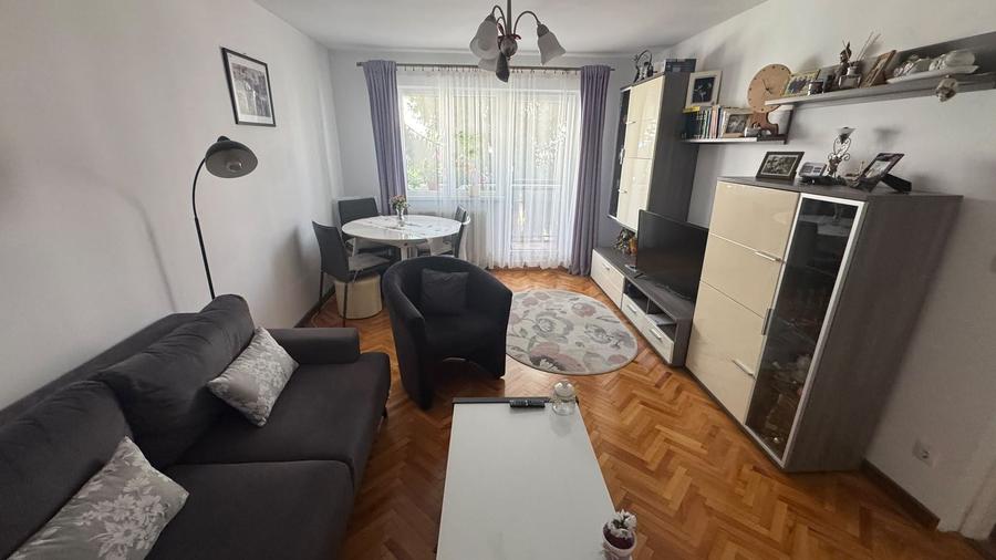 Apartament cu 2 camere decomandat, mobilat în Hipodrom 3