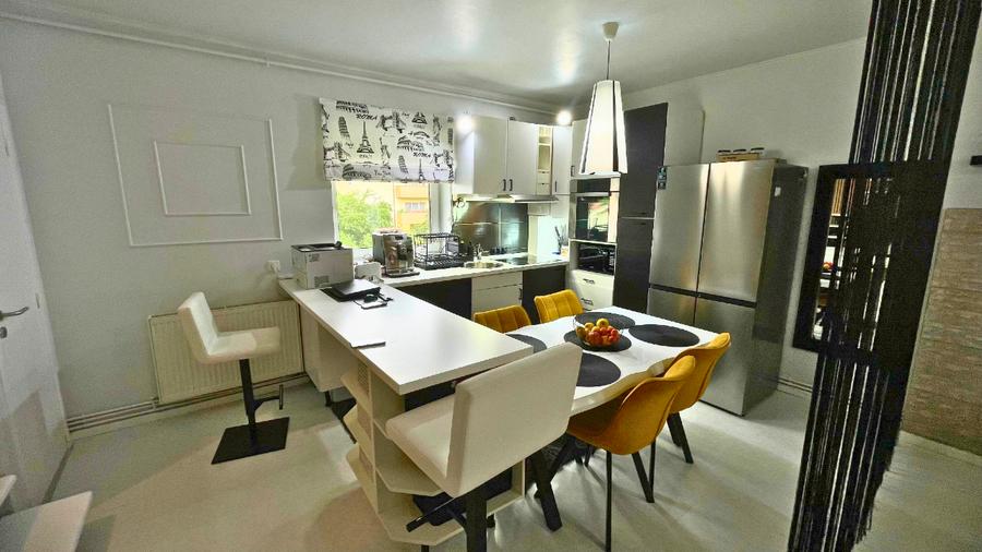 Apartament cu 2 camere semidecomandat în Florești
