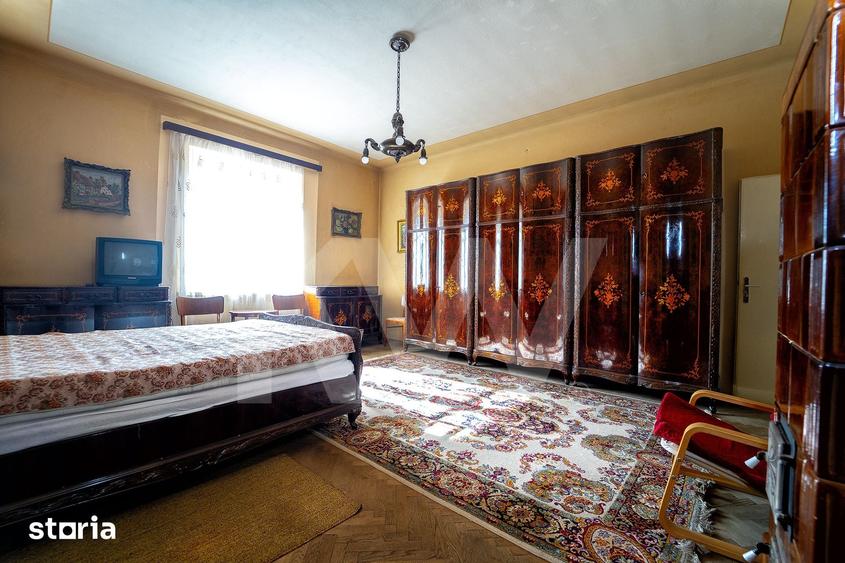 Apartament cu 4 camere decomandat în Central
