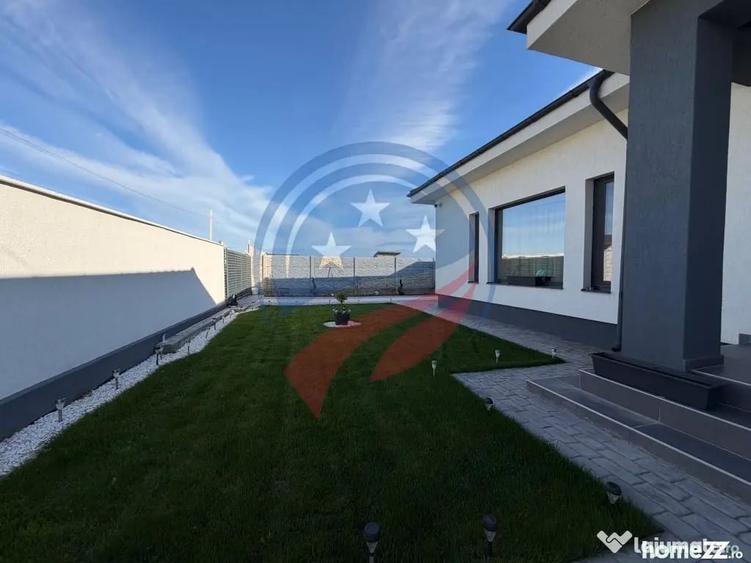 Casă cu 4 camere cu Teren 350 Mp în Central