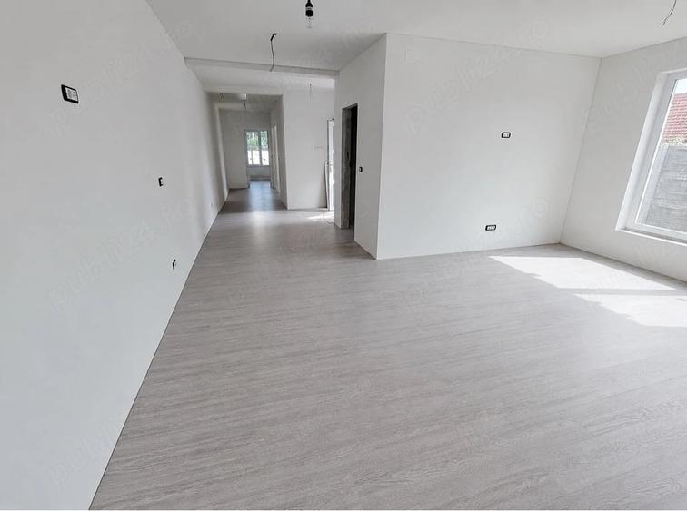 Casă cu 3 camere cu Teren 830 Mp în Albina