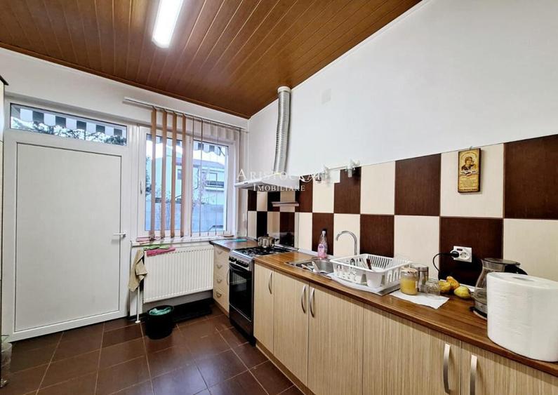Casă cu 3 camere cu Teren 1172 Mp în Corbeanca