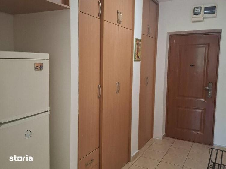 Apartament cu 2 camere decomandat în Berceni