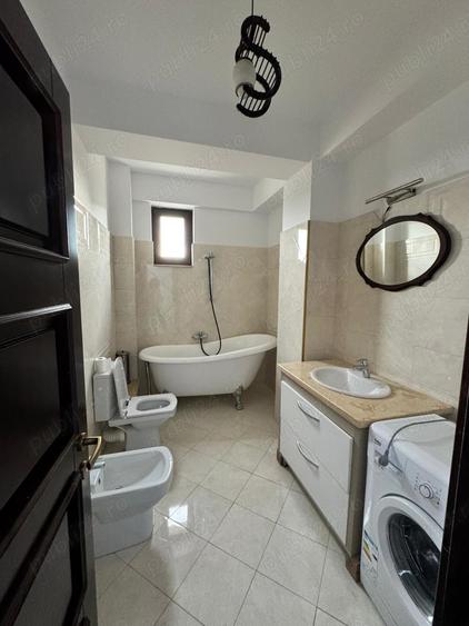 Apartament cu 3 camere decomandat în Moara de Vânt