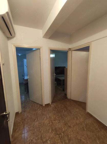 Apartament cu 2 camere decomandat în Eroii Revoluției