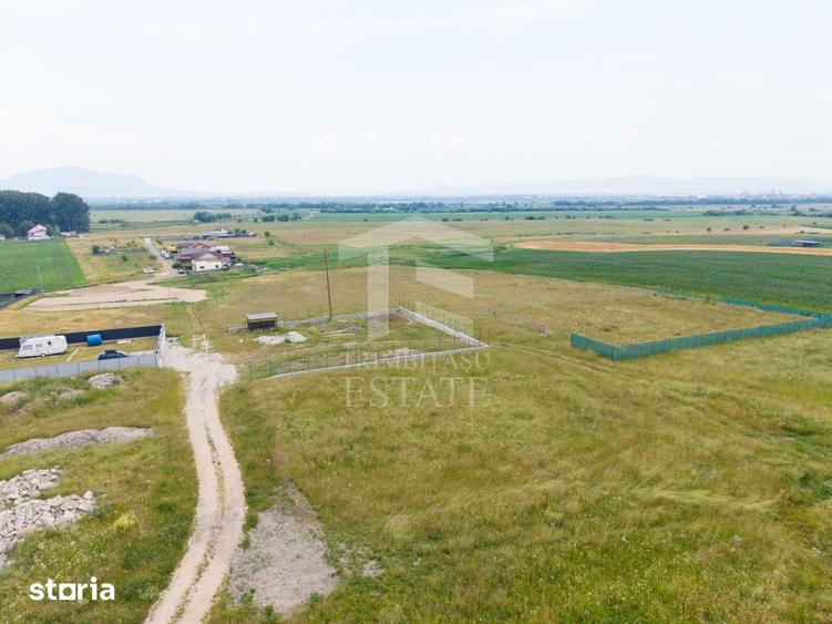 Sanpetru |Teren intravilan 733mp | 3 fronturi stradale - 3