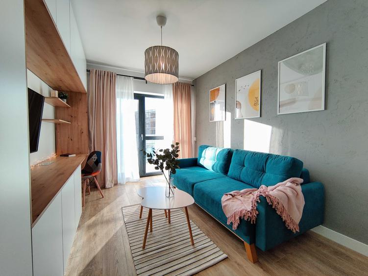 Apartament cu 2 camere decomandat în 1 Mai