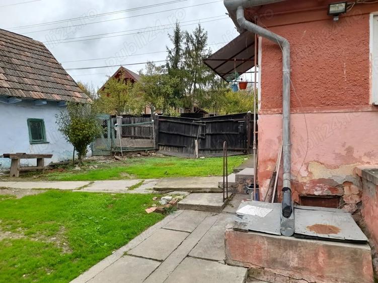 Casă cu 2 camere în Crăiești