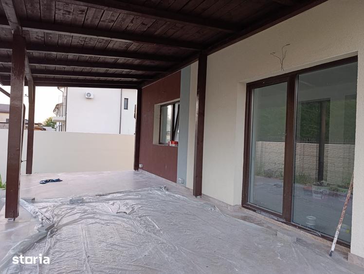 Casă cu 6 camere cu Teren 252 Mp în Central