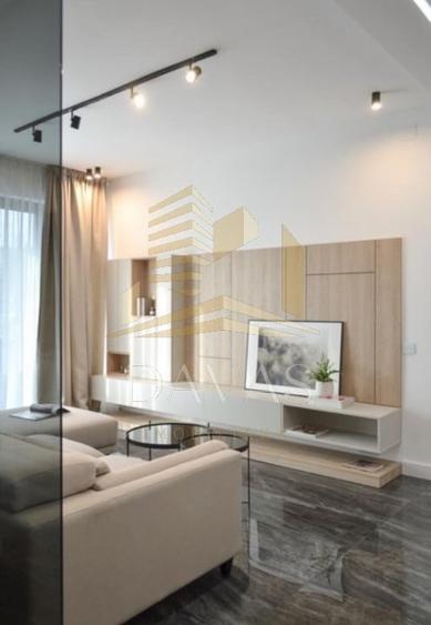 Apartament cu 3 camere semidecomandat, mobilat în Gheorgheni