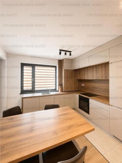 Apartament cu 3 camere decomandat în Tractorul