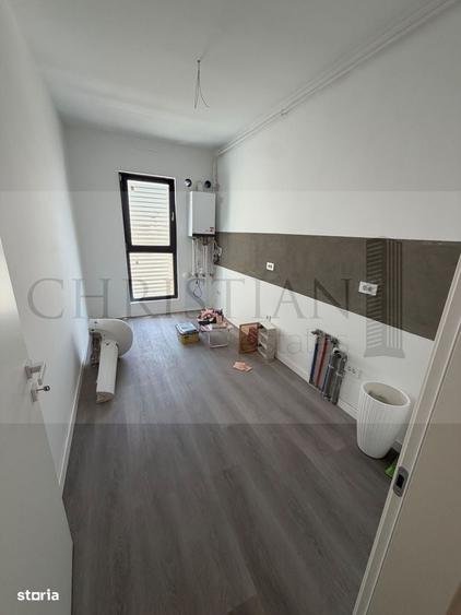 Apartament cu 2 camere decomandat în Est