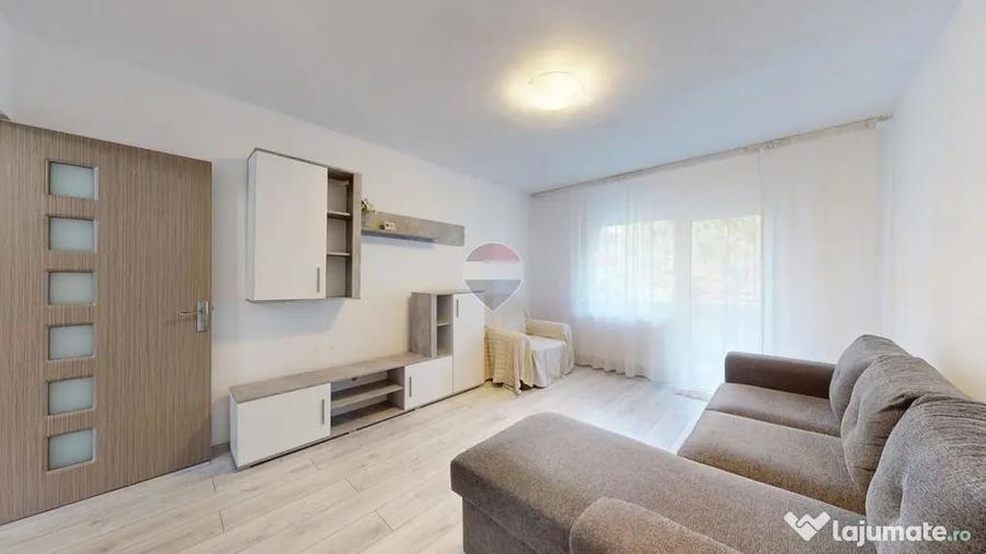 Apartament cu 2 camere decomandat în Răcădău