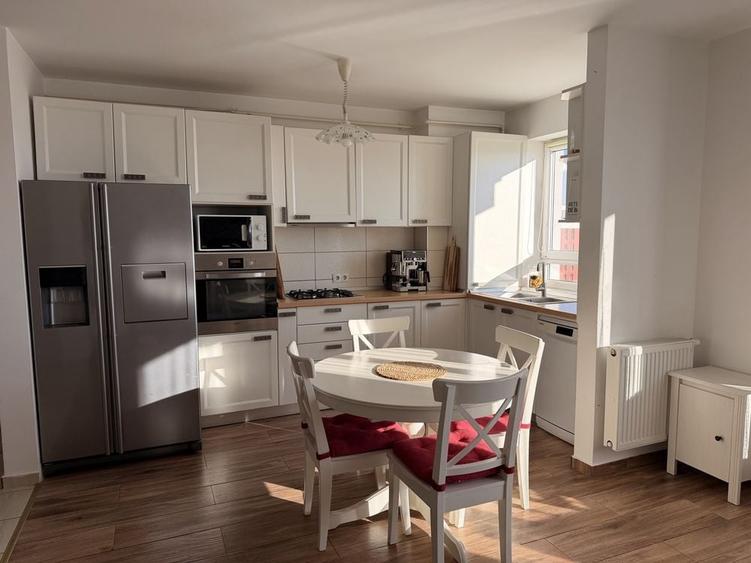 Apartament cu 3 camere decomandat în Șelimbăr