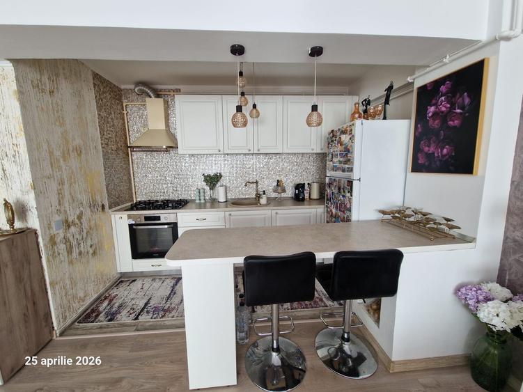 Apartament cu 3 camere decomandat în Șelimbăr