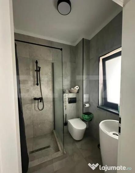 Casă cu 4 camere cu Teren 420 Mp în Tomești