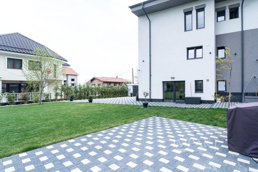 Casă individuală cu 5 camere cu Canalizare în Făget
