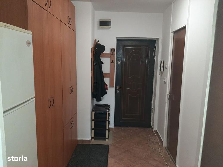 Garsonieră decomandată, mobilată în Rahova
