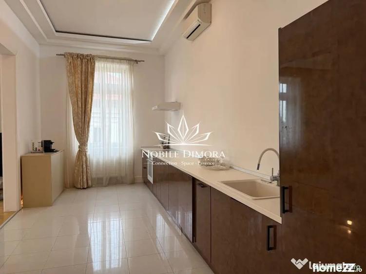 Apartament cu 3 camere decomandat în Medicină