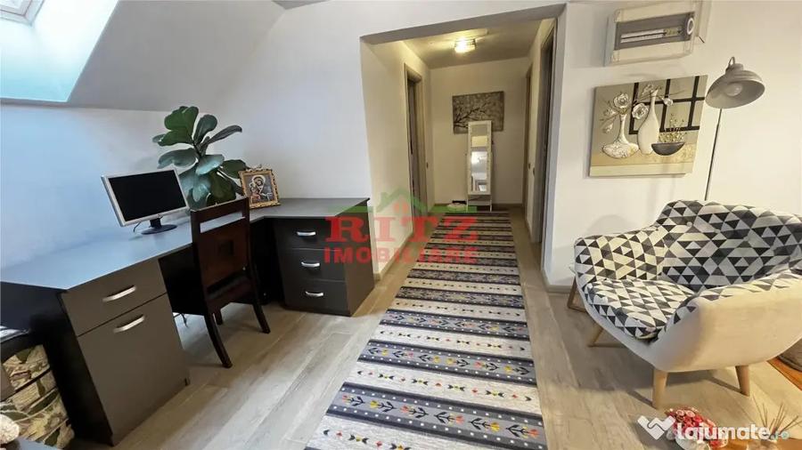 Casă cu 4 camere cu Teren 560 Mp în Central