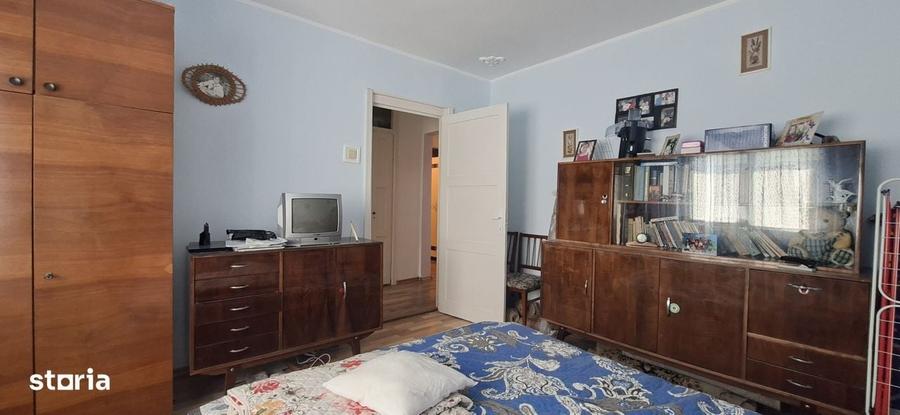 Apartament cu 3 camere în Est