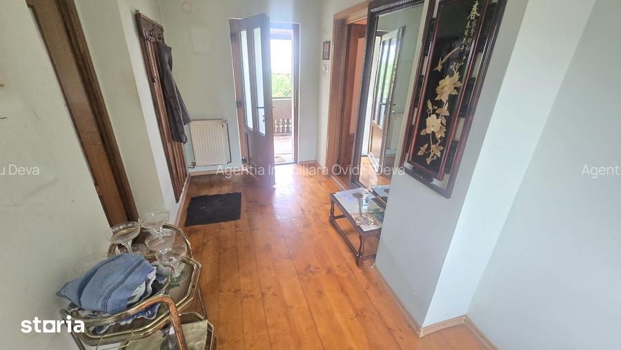 Vand casa in Deva, P+E + Garaj dublu separat cu intrare directa