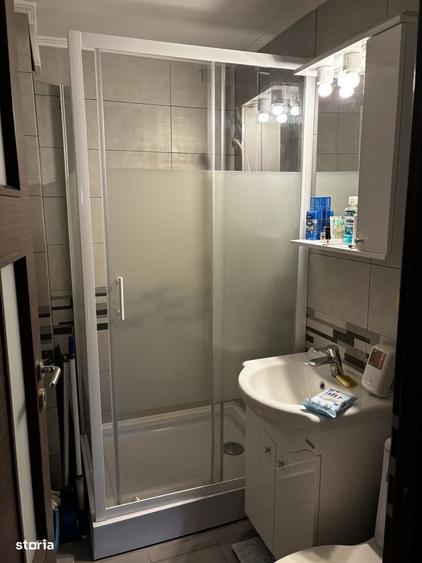 Apartament cu 4 camere decomandat în 13 Septembrie