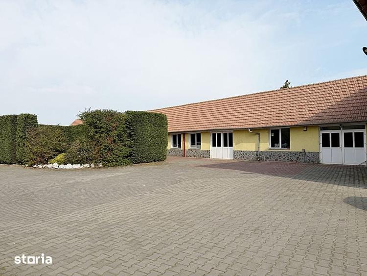 Spațiu comercial, de 220 mp, în Biharia