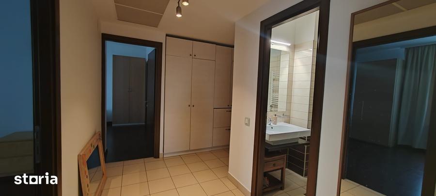 Apartament cu 3 camere, mobilat în Berceni