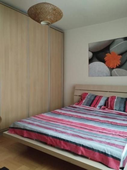 Apartament cu 2 camere decomandat, mobilat în Eroii Revoluției