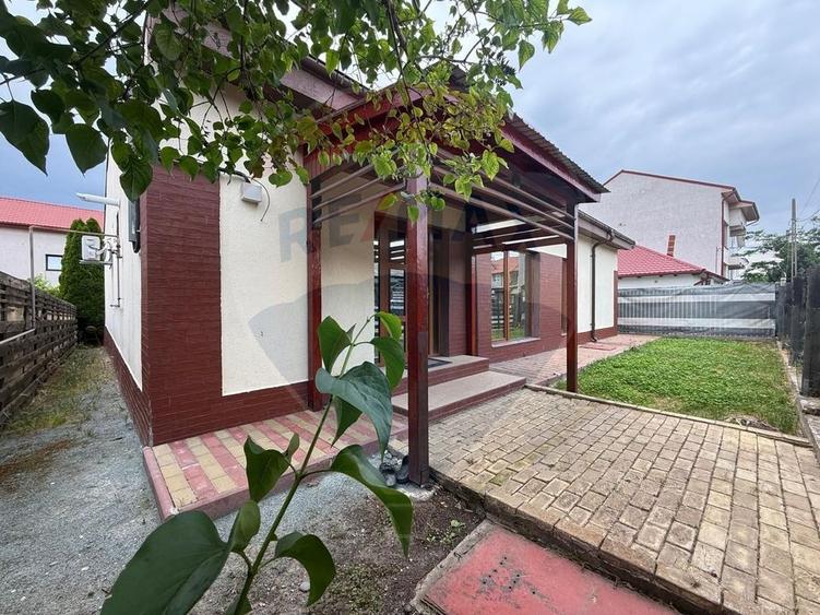 Casă cu 3 camere cu Teren 303 Mp în Central