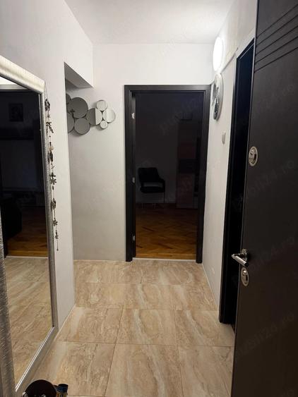 Apartament cu 3 camere decomandat în Ștrand