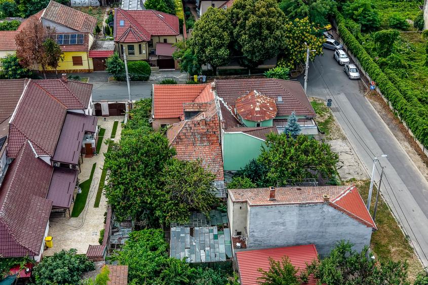 Casă cu 3 camere cu Canalizare în Funcționarilor