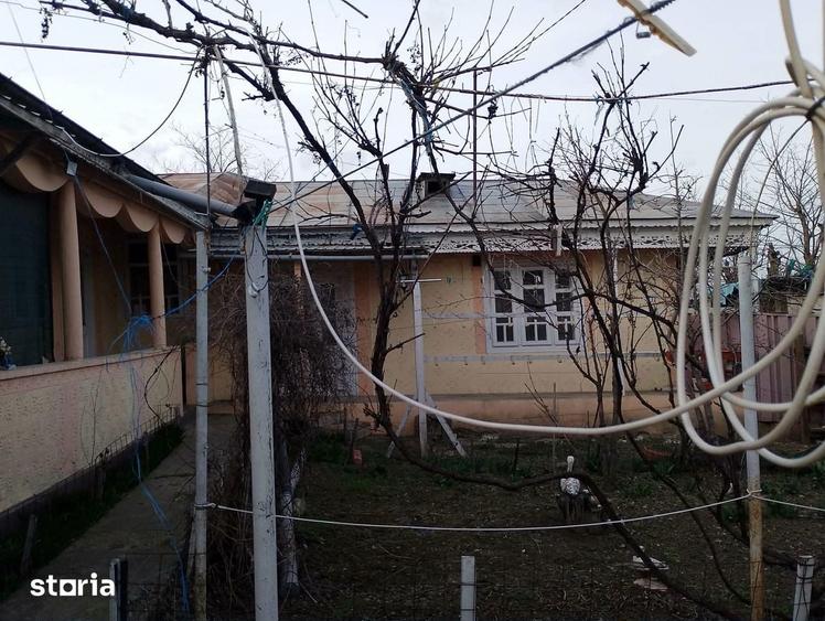 Casa ?i teren 1.173 mp cu utilita?i ?i dubla deschidere Schela - 2